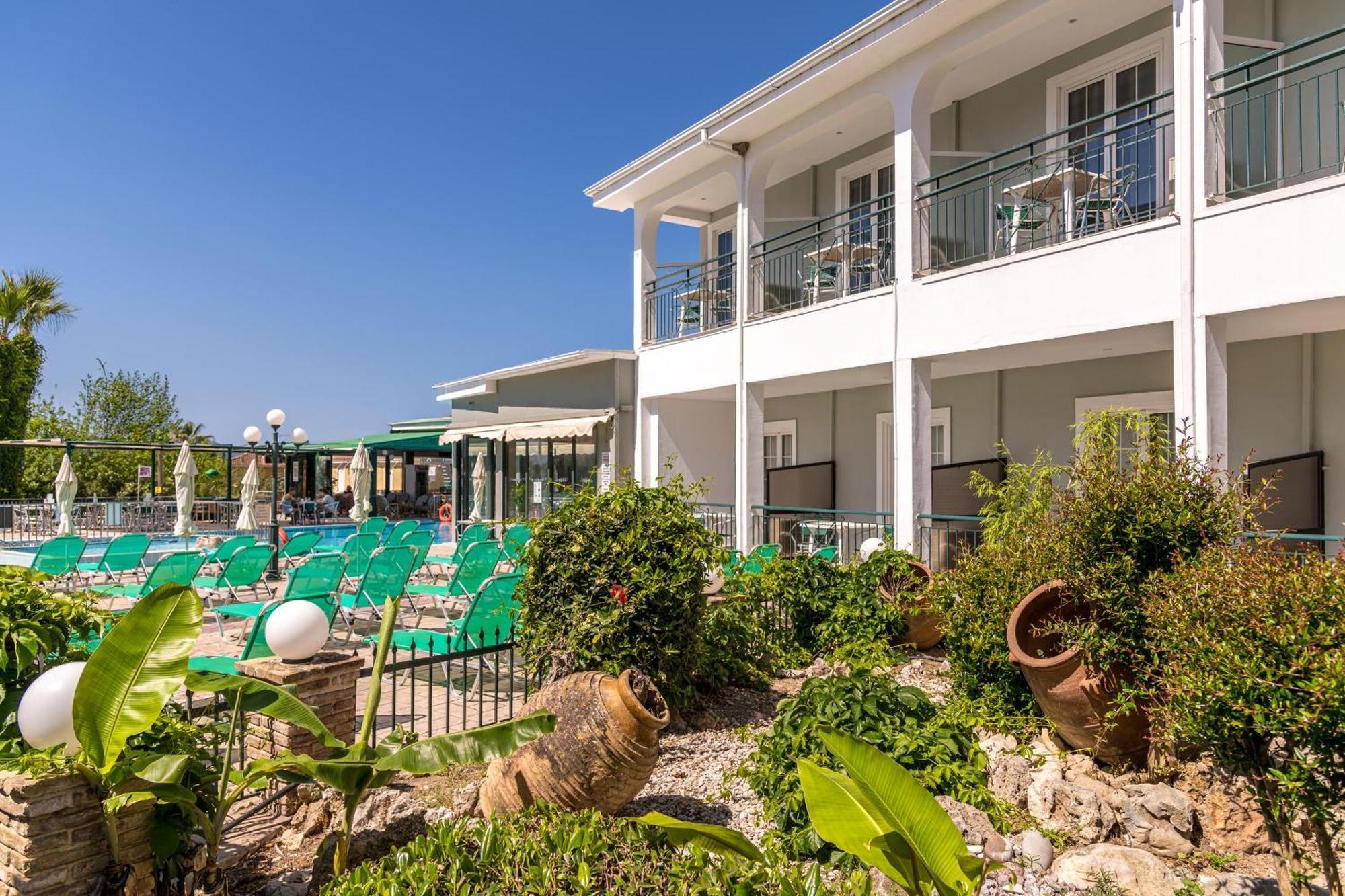 Sofia'S Hotel Каламакі Екстер'єр фото